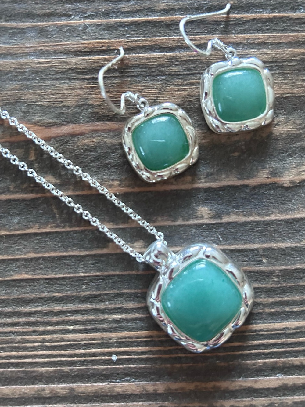 Cushion-Cut Green Faux-Stone Cable Matching Necklace and Earring Set